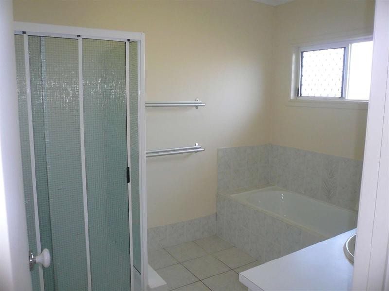 17 Redwood Avenue, Kirwan QLD 4817