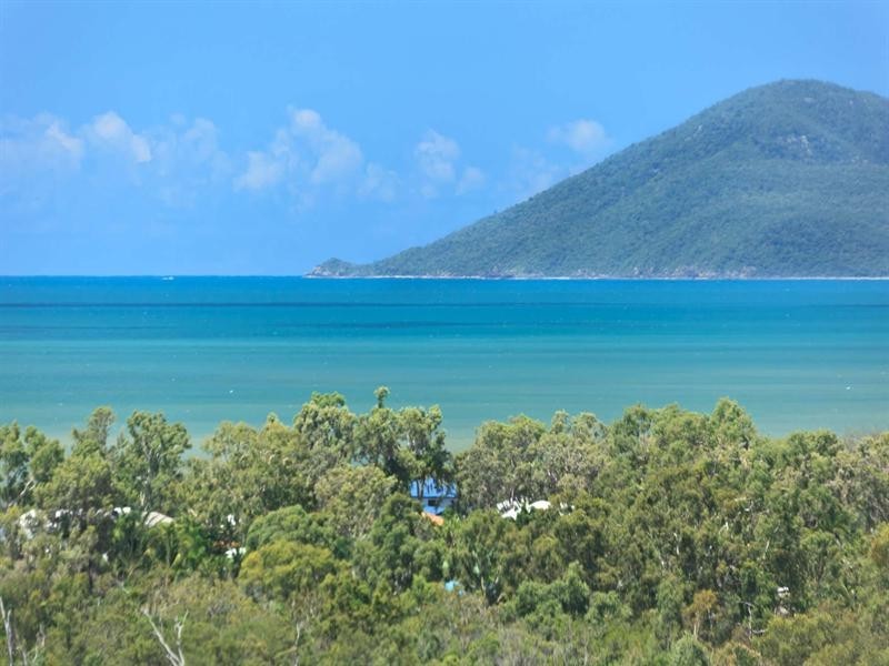 128 Goicoechea Drive, Bushland Beach QLD 4818