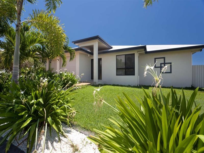 12 Baxendell Place, Bushland Beach QLD 4818