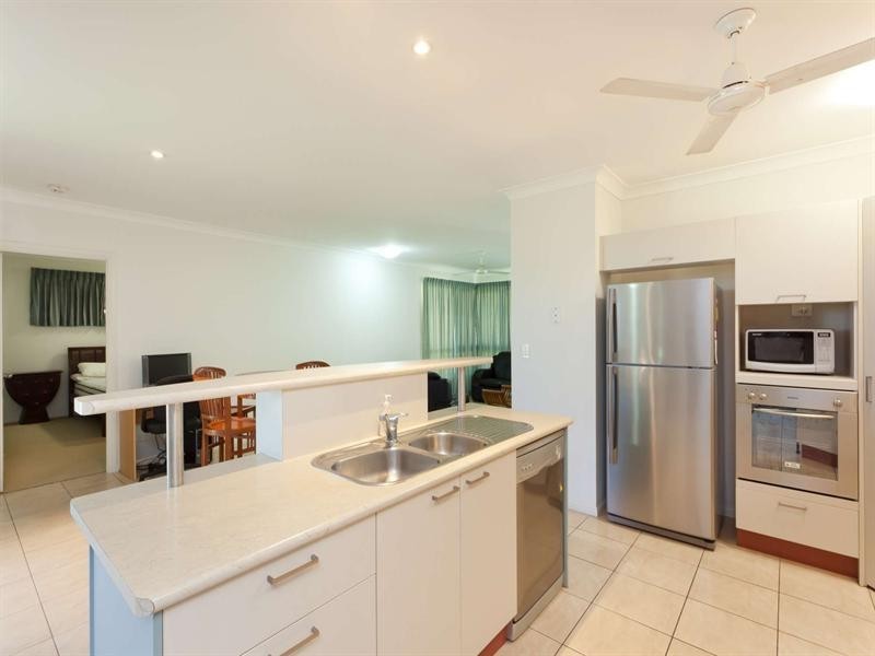12 Baxendell Place, Bushland Beach QLD 4818