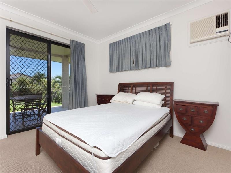 12 Baxendell Place, Bushland Beach QLD 4818