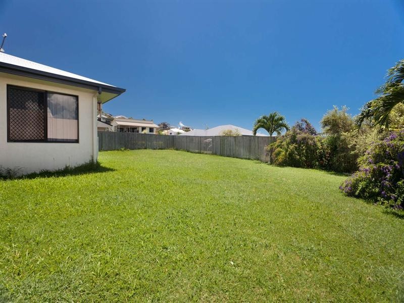 12 Baxendell Place, Bushland Beach QLD 4818