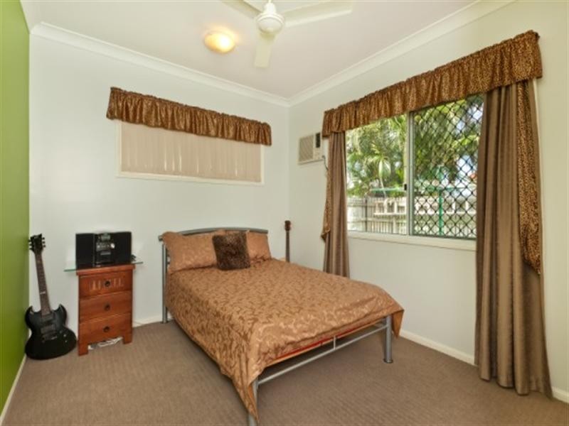 5 Bamboo Crescent, Mount Louisa QLD 4814