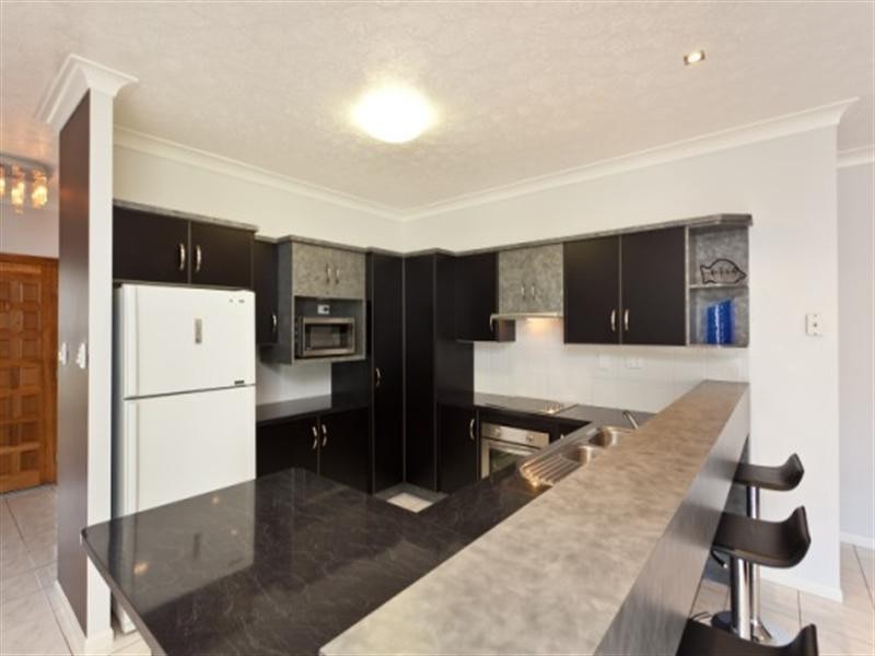 5 Bamboo Crescent, Mount Louisa QLD 4814