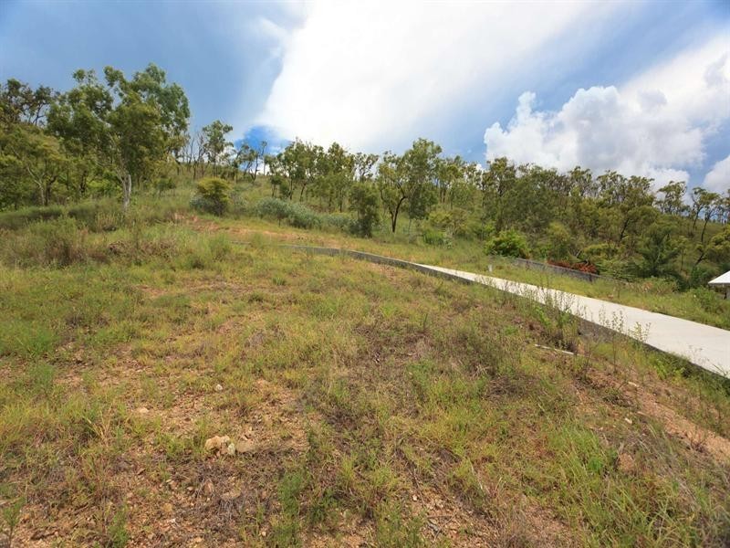 13 Kosciusko Way, Mount Louisa QLD 4814