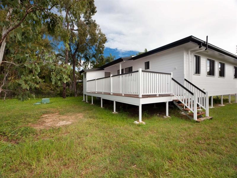 9 Fanning Court, Balgal Beach QLD 4816