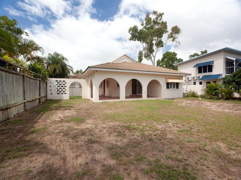 108 The Esplanade, Toolakea QLD 4818