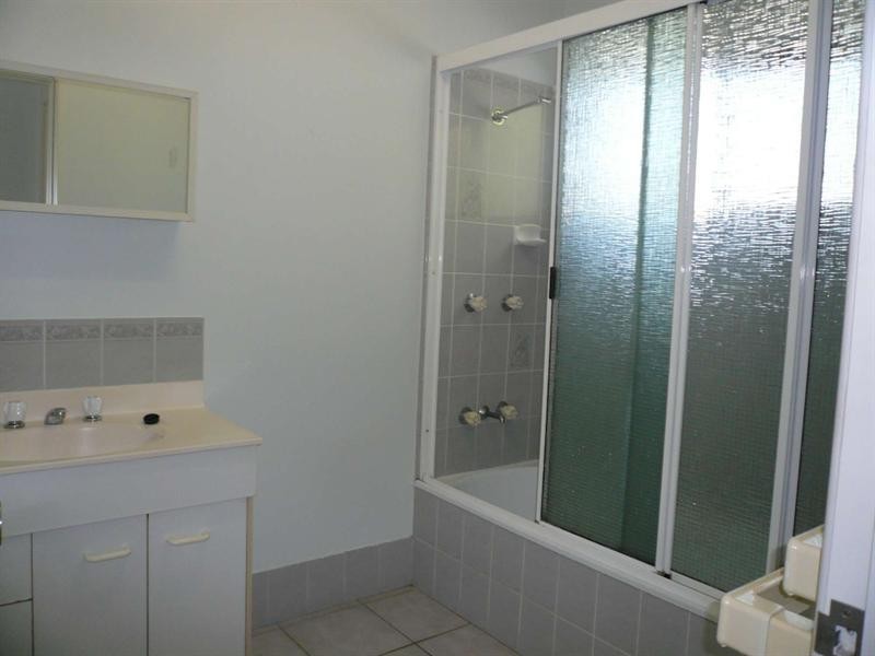 14 Raintree Way, Kirwan QLD 4817