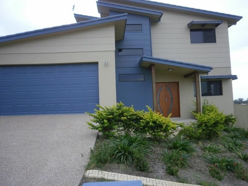 Bushland Beach QLD 4818