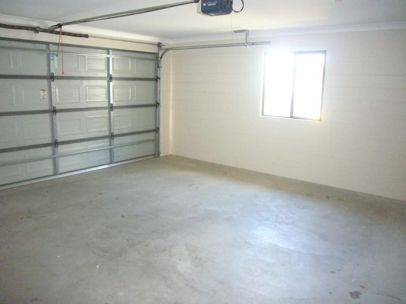 Bushland Beach QLD 4818