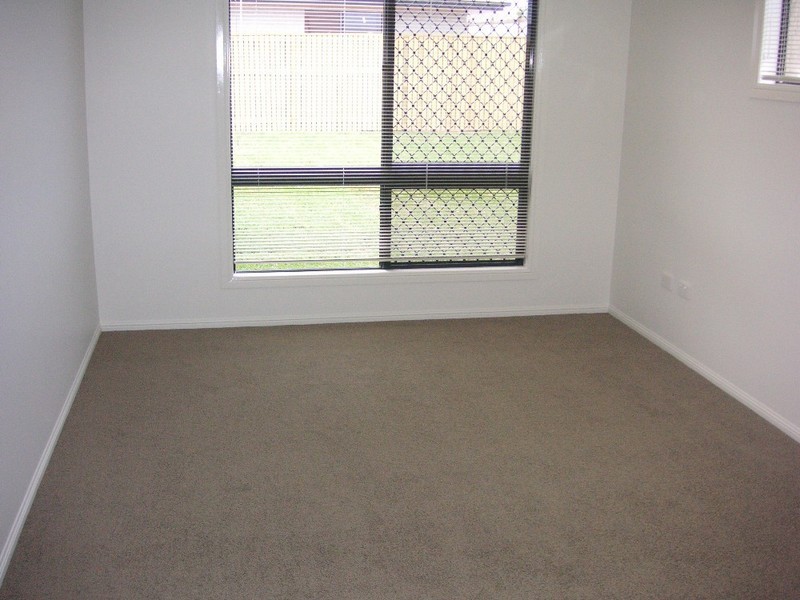 Bushland Beach QLD 4818