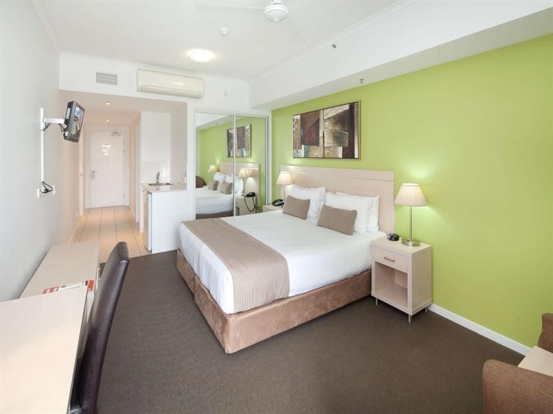 702/2 Dibbs Street, South Townsville QLD 4810