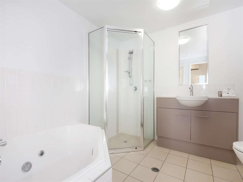 702/2 Dibbs Street, South Townsville QLD 4810
