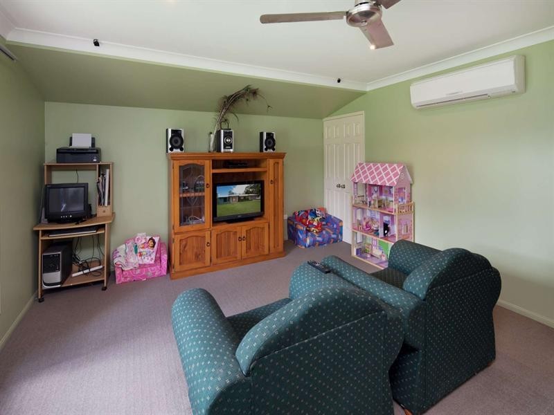 16 Balsam Street, Bushland Beach QLD 4818