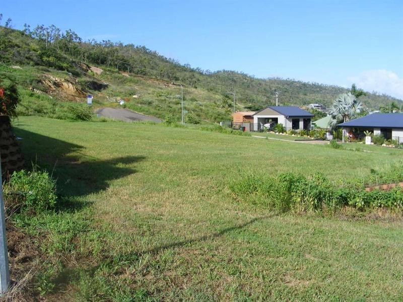 1 Kallanda Street, Mount Louisa QLD 4814