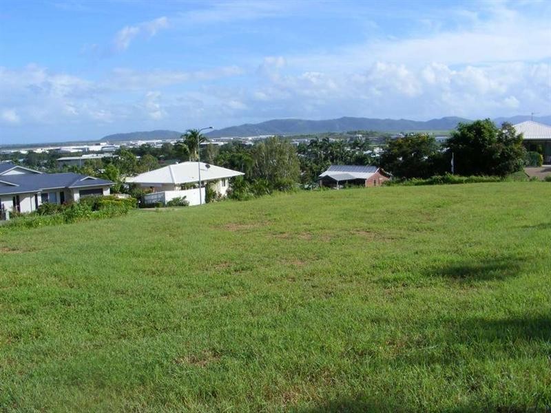 1 Kallanda Street, Mount Louisa QLD 4814