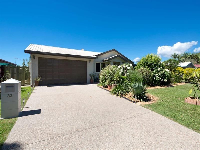 33 Barnett Street, Mount Louisa QLD 4814