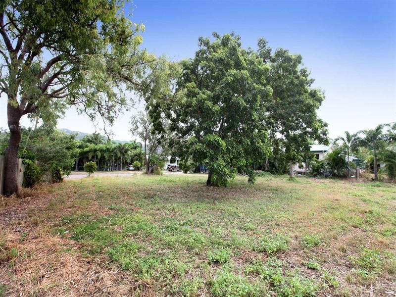 6 York Court, Magnetic Island QLD 4819