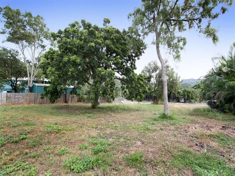 6 York Court, Magnetic Island QLD 4819