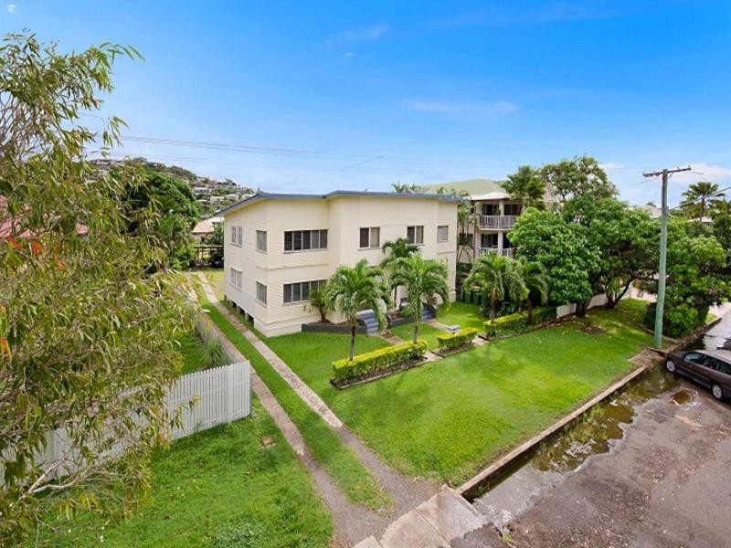 61 Cook Street, North Ward QLD 4810