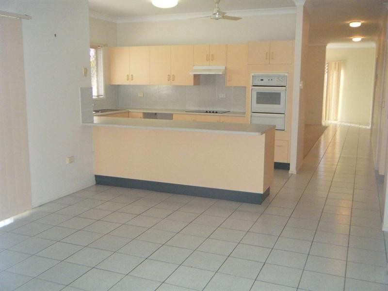 20 Raintree Way, Kirwan QLD 4817