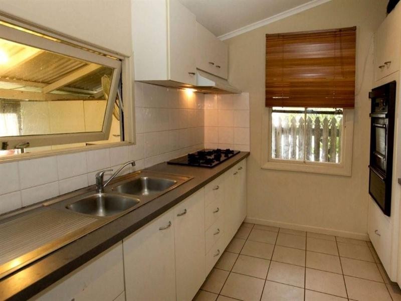 59 Perkins Street, South Townsville QLD 4810