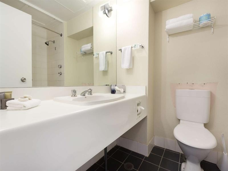 1203/75-77 The Strand, North Ward QLD 4810