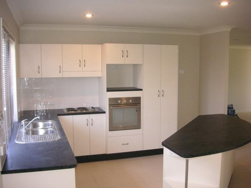 6 Henning Court, Bushland Beach QLD 4818