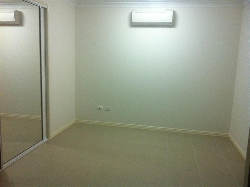 Bushland Beach QLD 4818