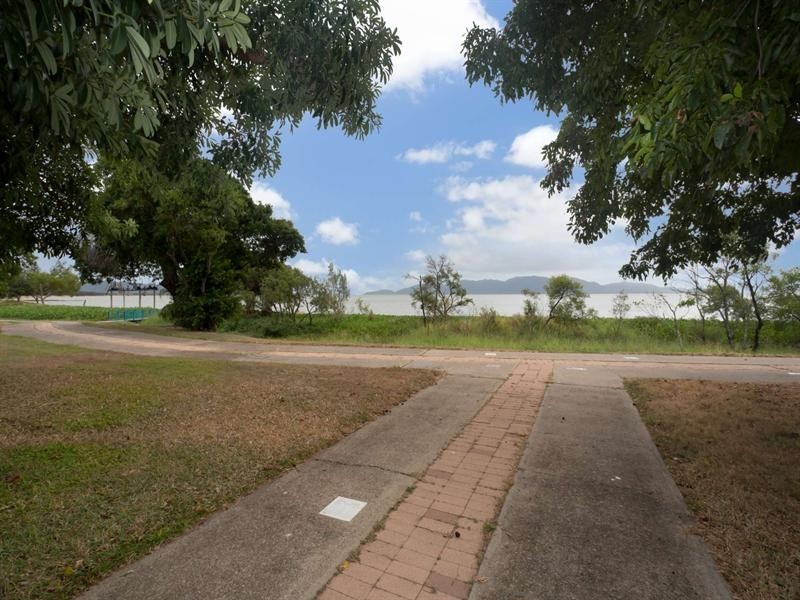 22a Heatleys Parade, Belgian Gardens QLD 4810