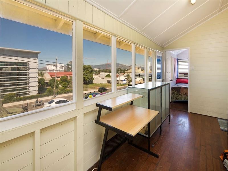 465 Sturt Street, Townsville City QLD 4810
