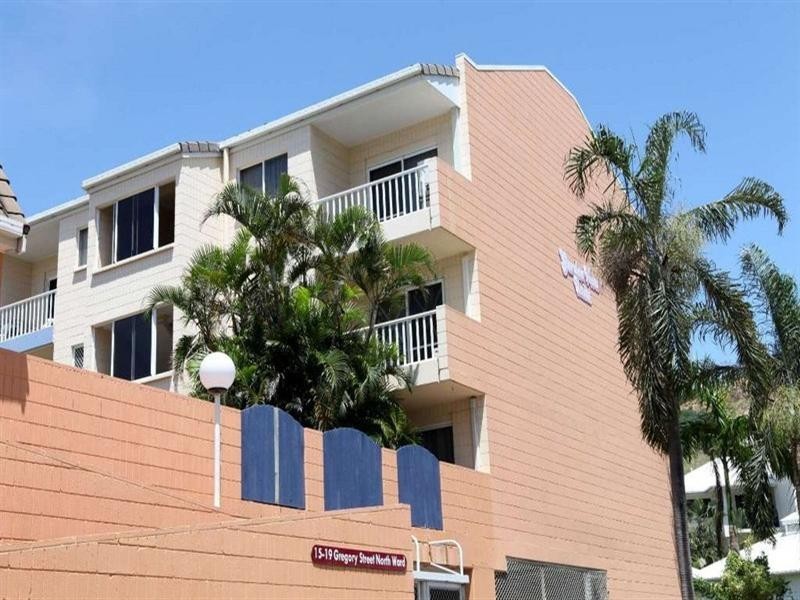 111/15-19 Gregory Street, North Ward QLD 4810