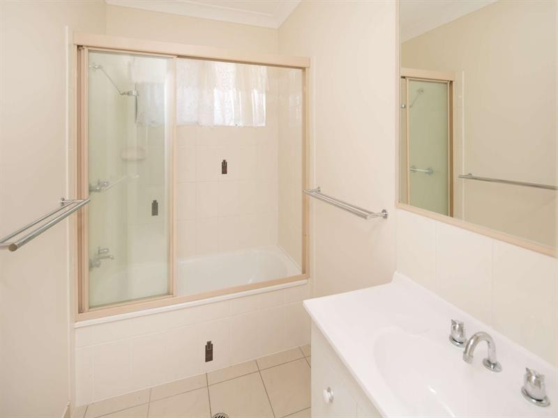 13 Chesterton Court, Kirwan QLD 4817