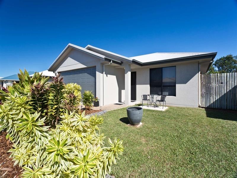 13 Thornbill Close, Kelso QLD 4815