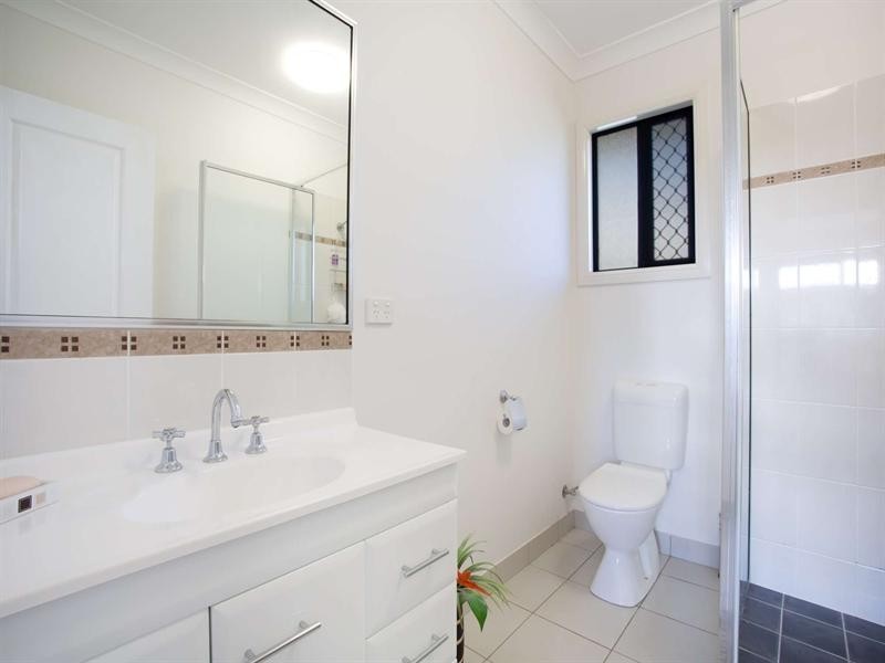 13 Thornbill Close, Kelso QLD 4815