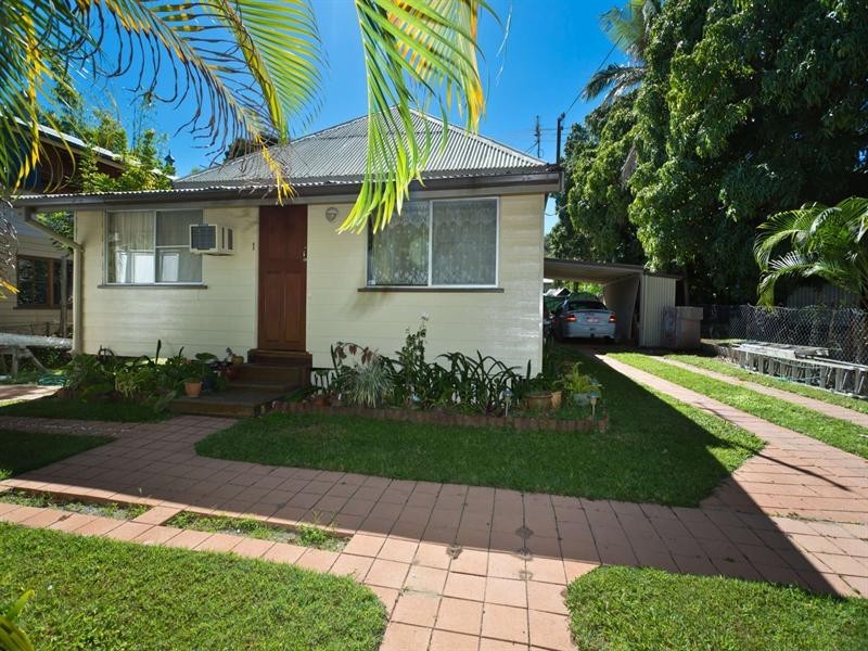 1 Humphrey Street, West End QLD 4810