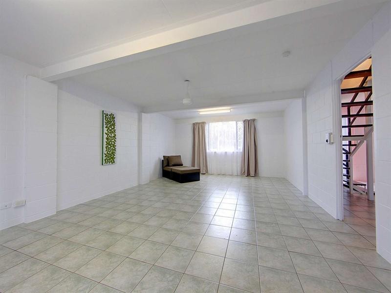 17 Banksia Street, Kirwan QLD 4817