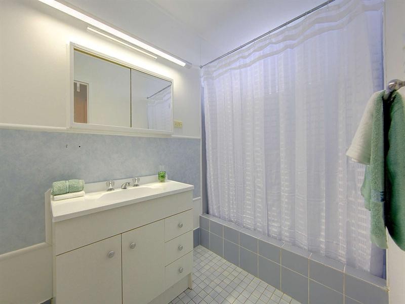 17 Banksia Street, Kirwan QLD 4817