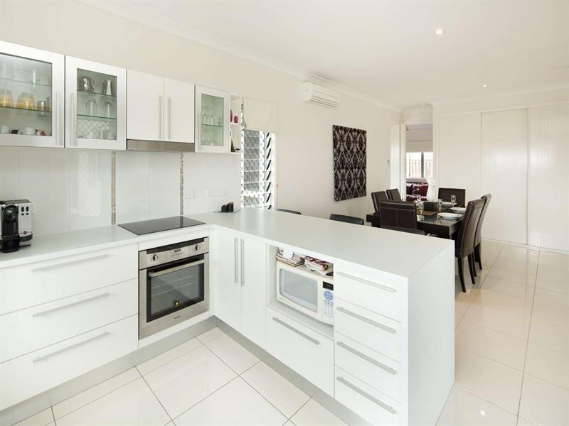 30 Channel Street, Bushland Beach QLD 4818