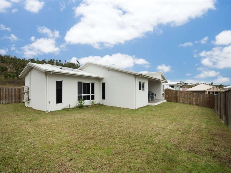 30 Channel Street, Bushland Beach QLD 4818