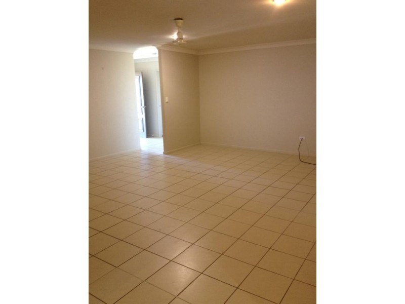 6 Henning Court, Bushland Beach QLD 4818