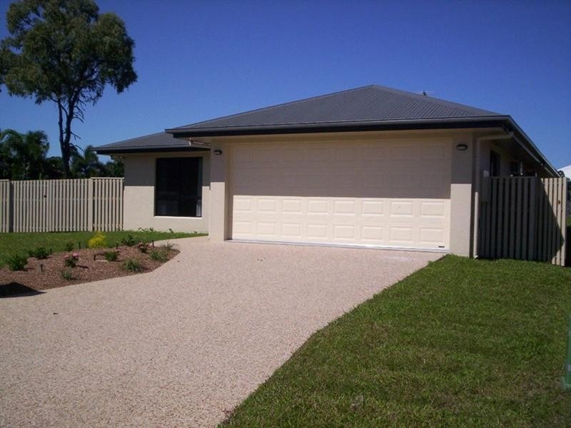 87 Woodwark Drive, Bushland Beach QLD 4818