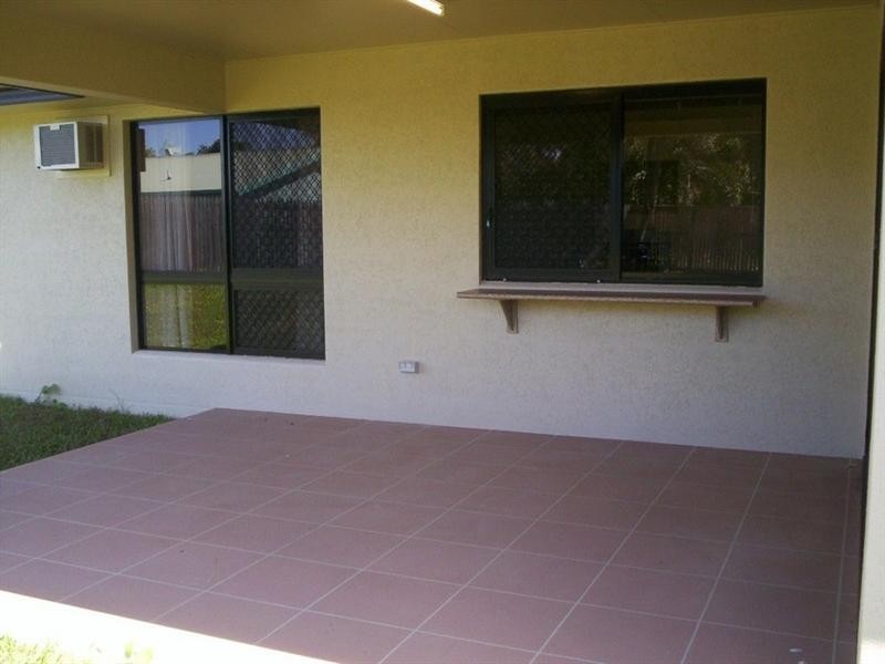 87 Woodwark Drive, Bushland Beach QLD 4818