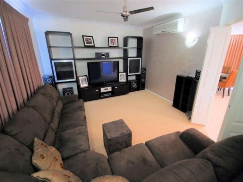 50 Brenton Circuit, Deeragun QLD 4818