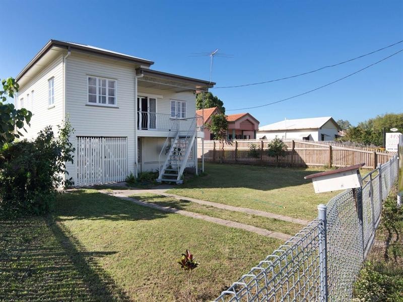 139 Ross River Road, Mundingburra QLD 4812