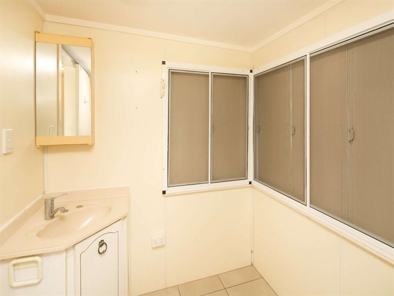 139 Ross River Road, Mundingburra QLD 4812