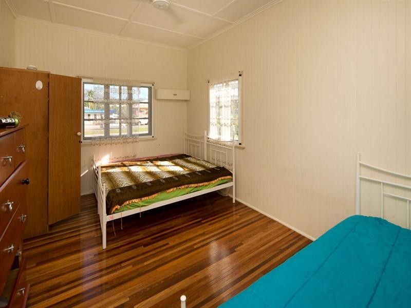 139 Ross River Road, Mundingburra QLD 4812