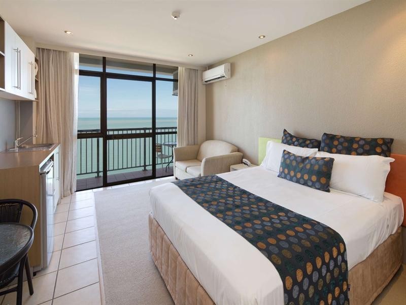 1309/75-77 The Strand, North Ward QLD 4810