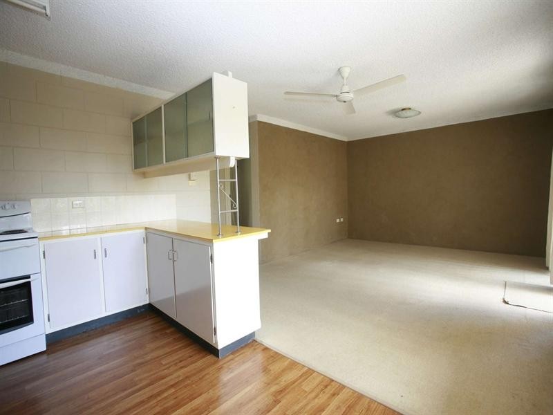 1/12 The Avenue, Hermit Park QLD 4812