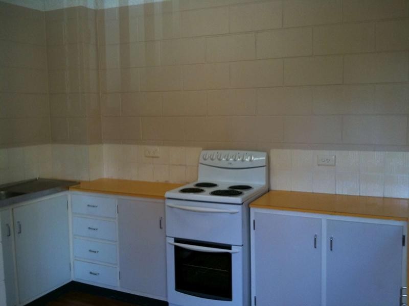 1/12 The Avenue, Hermit Park QLD 4812